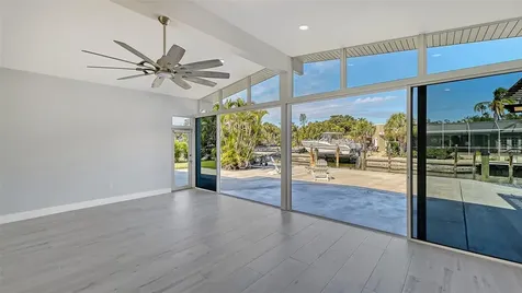 619 Buttonwood Drive Longboat Key FL 34228