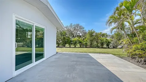 619 Buttonwood Drive Longboat Key FL 34228