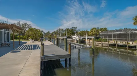 619 Buttonwood Drive Longboat Key FL 34228