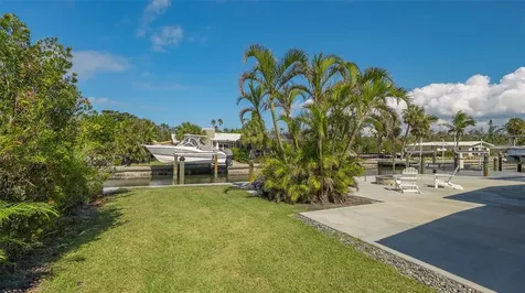 619 Buttonwood Drive Longboat Key FL 34228