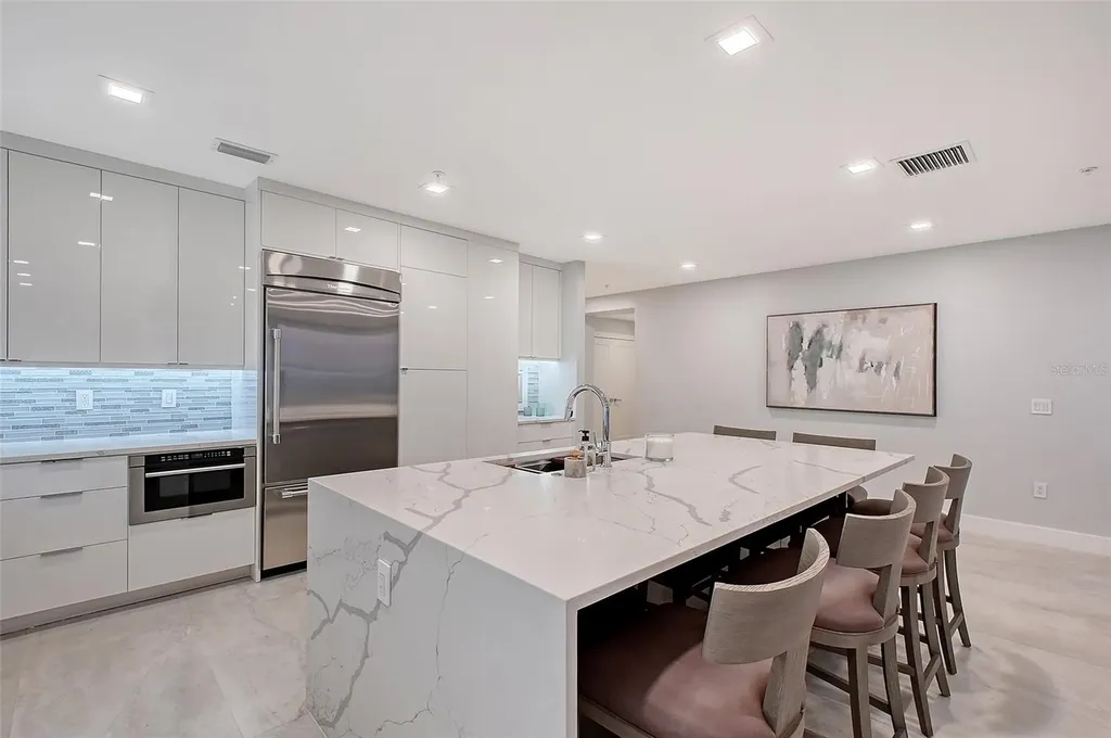 650 Golden Gate Point Sarasota FL 34236