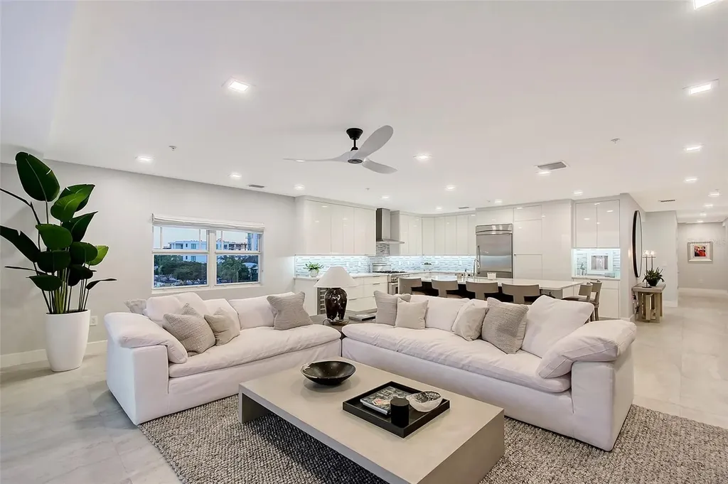 650 Golden Gate Point Sarasota FL 34236