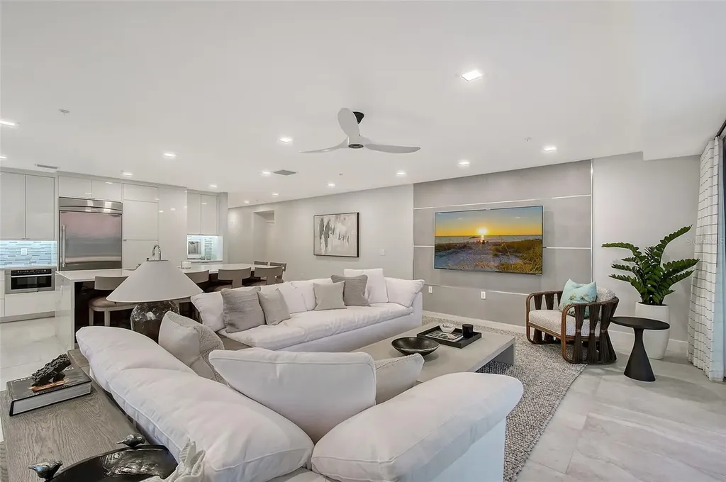 650 Golden Gate Point Sarasota FL 34236