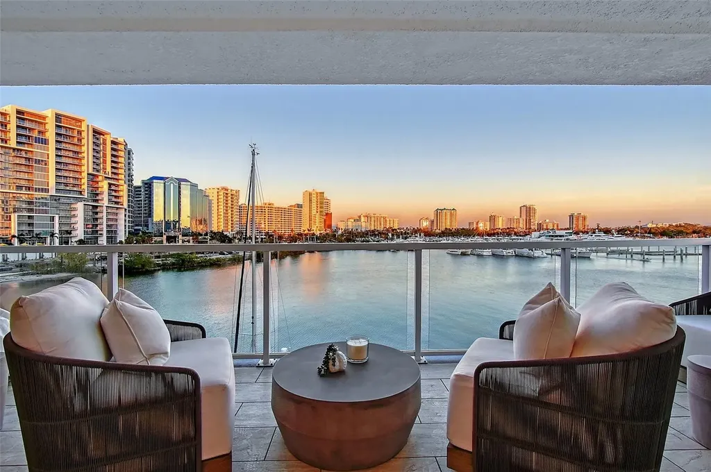 650 Golden Gate Point Sarasota FL 34236