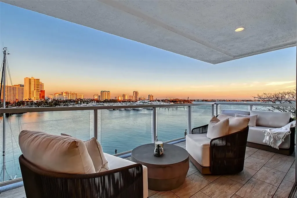 650 Golden Gate Point Sarasota FL 34236