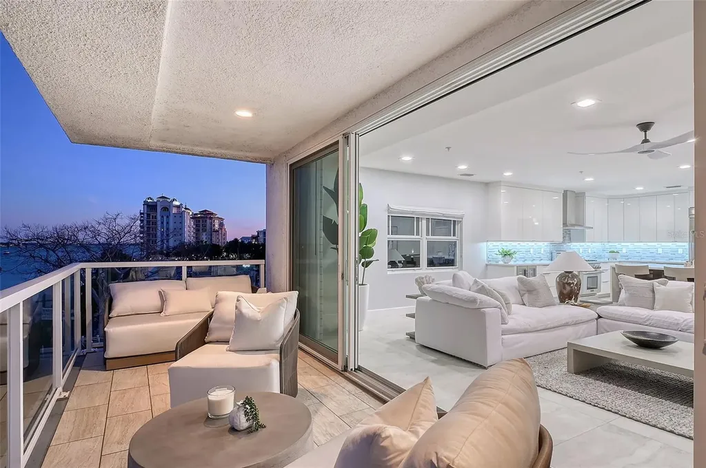 650 Golden Gate Point Sarasota FL 34236