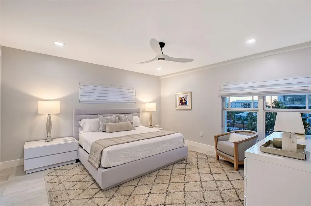 650 Golden Gate Point Sarasota FL 34236