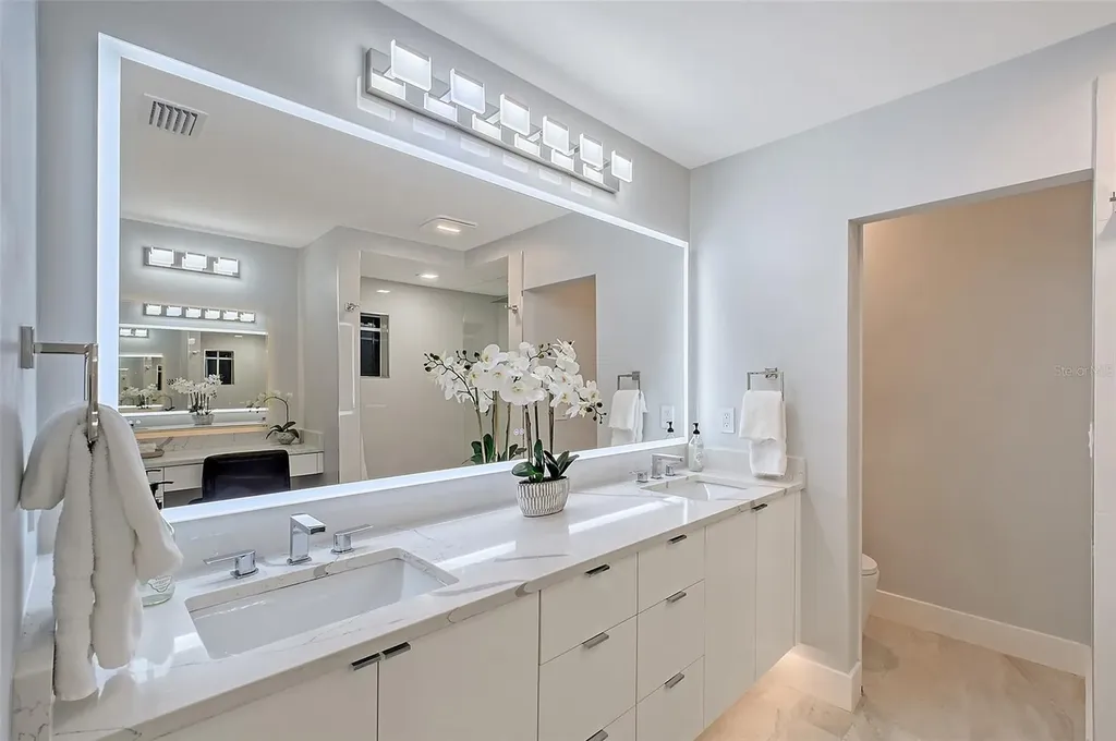 650 Golden Gate Point Sarasota FL 34236