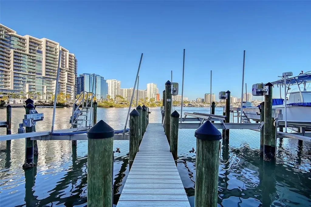 650 Golden Gate Point Sarasota FL 34236