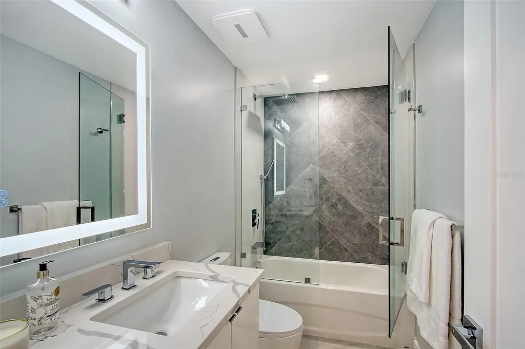 650 Golden Gate Point Sarasota FL 34236