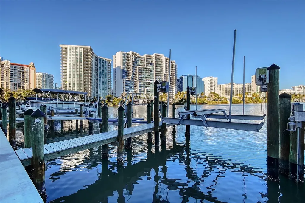 650 Golden Gate Point Sarasota FL 34236