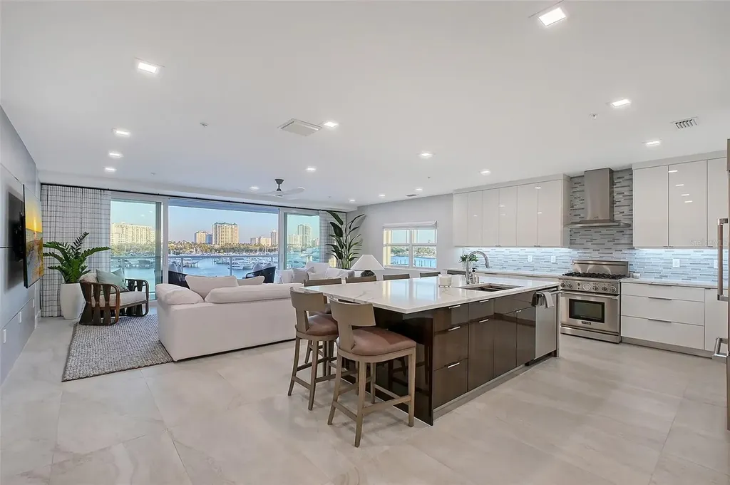 650 Golden Gate Point Sarasota FL 34236