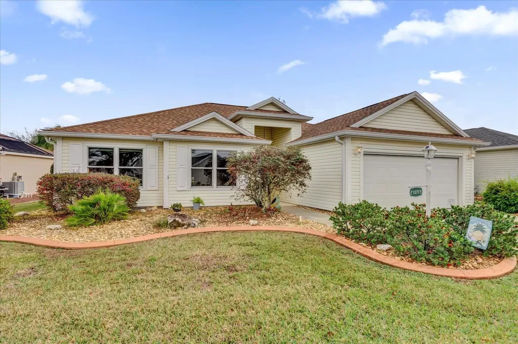 1273 Oak Forest Drive The Villages FL 32162