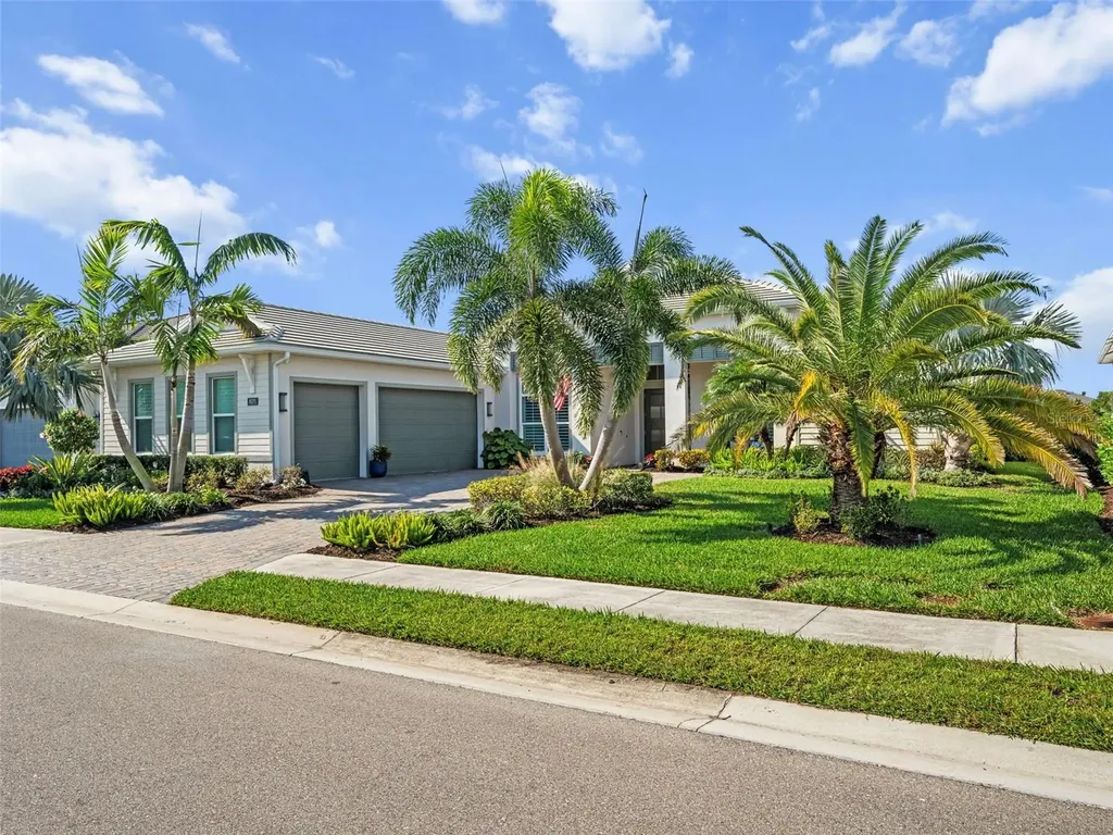 8271 Redonda Loop Lakewood Ranch FL 34202