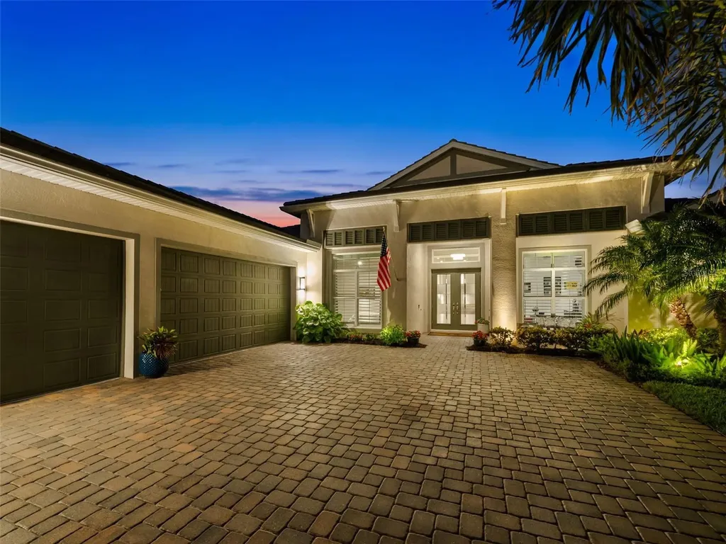 8271 Redonda Loop Lakewood Ranch FL 34202