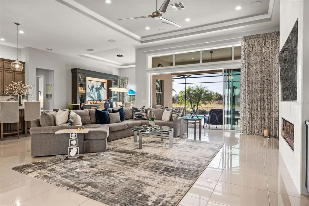 8271 Redonda Loop Lakewood Ranch FL 34202