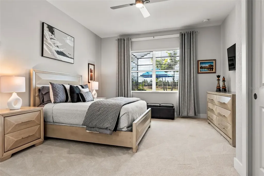 8271 Redonda Loop Lakewood Ranch FL 34202