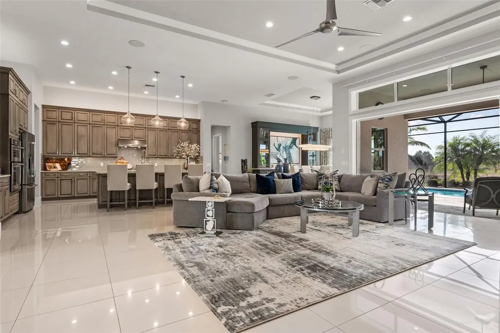 8271 Redonda Loop Lakewood Ranch FL 34202