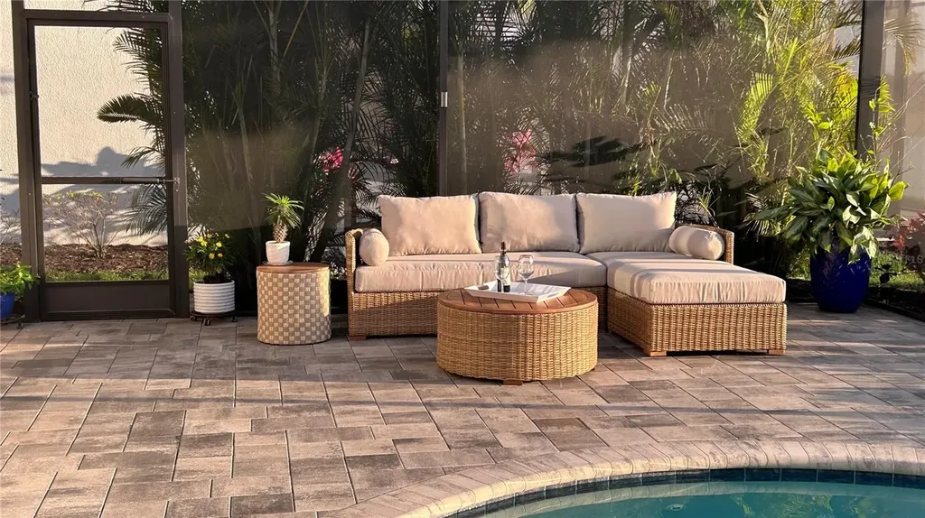 8271 Redonda Loop Lakewood Ranch FL 34202