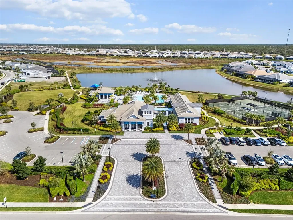 8271 Redonda Loop Lakewood Ranch FL 34202