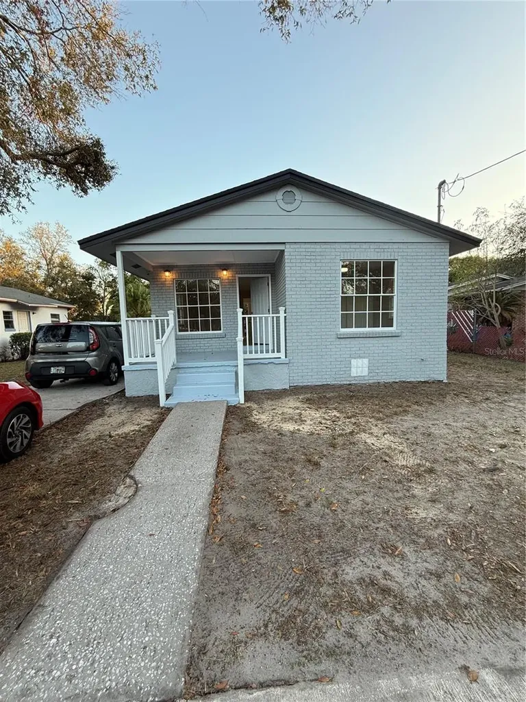 3209 E Louisiana Avenue Tampa FL 33610