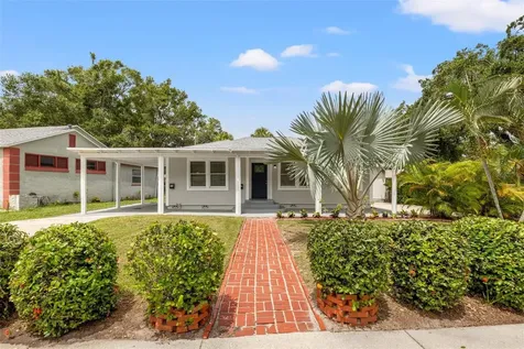 2835 Valencia Way S St Petersburg FL 33705