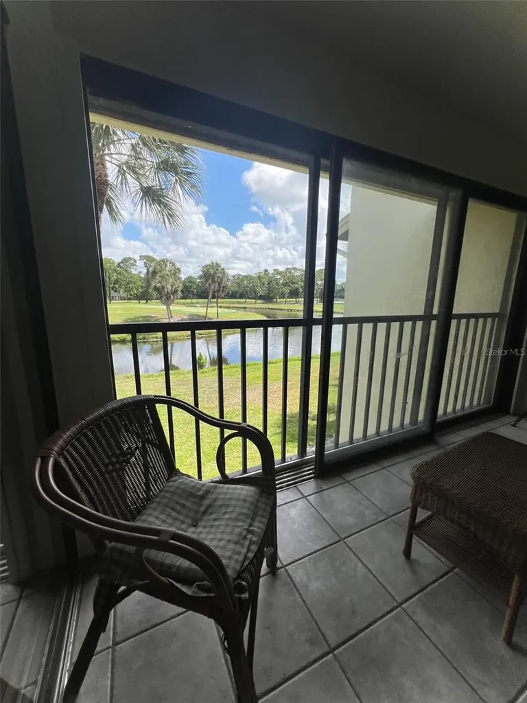 4570 Weybridge Sarasota FL 34235