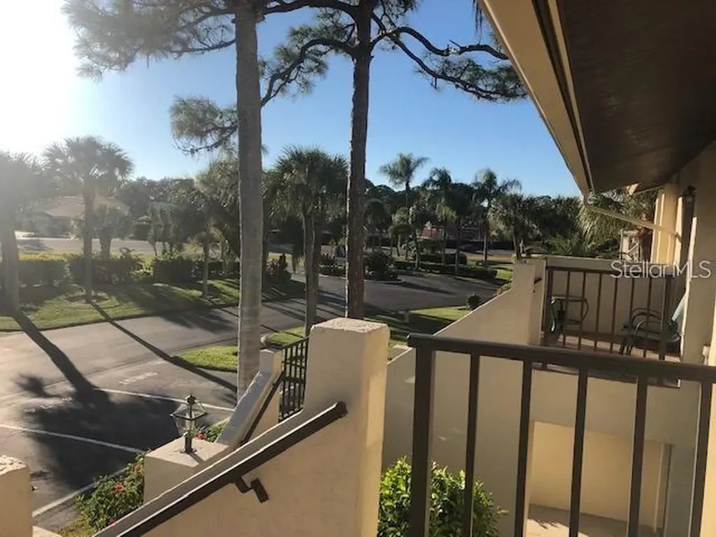 4570 Weybridge Sarasota FL 34235