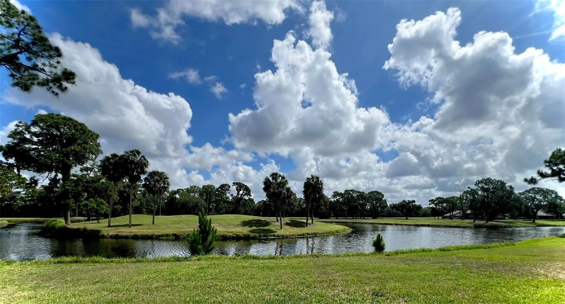 4570 Weybridge Sarasota FL 34235