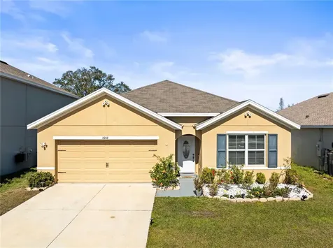 8208 Harwich Port Lane Gibsonton FL 33534