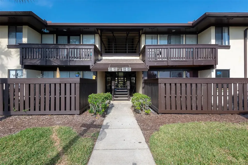 48 Club House Drive Palm Coast FL 32137