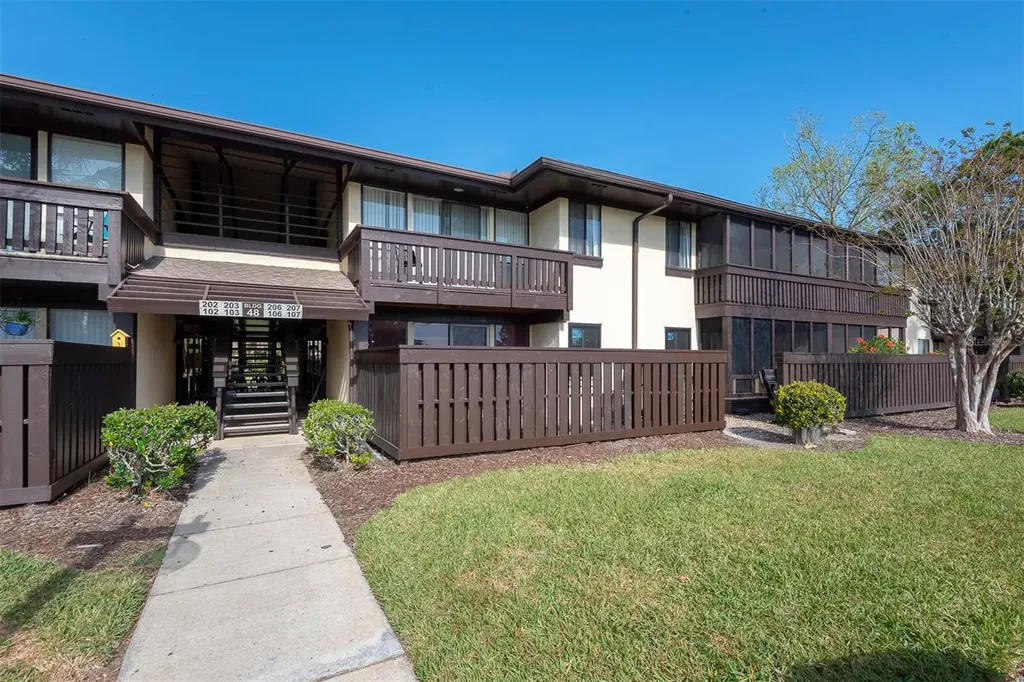 48 Club House Drive Palm Coast FL 32137