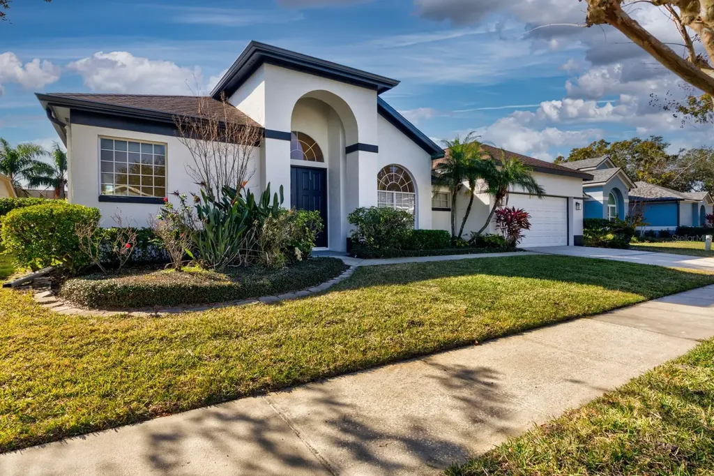 418 Laurenburg Lane Ocoee FL 34761