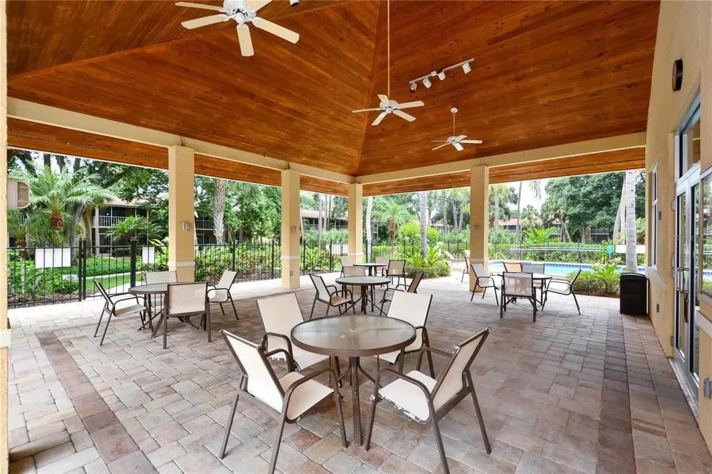 966 La Costa Circle Sarasota FL 34237