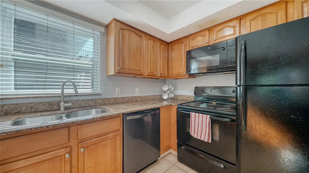 966 La Costa Circle Sarasota FL 34237