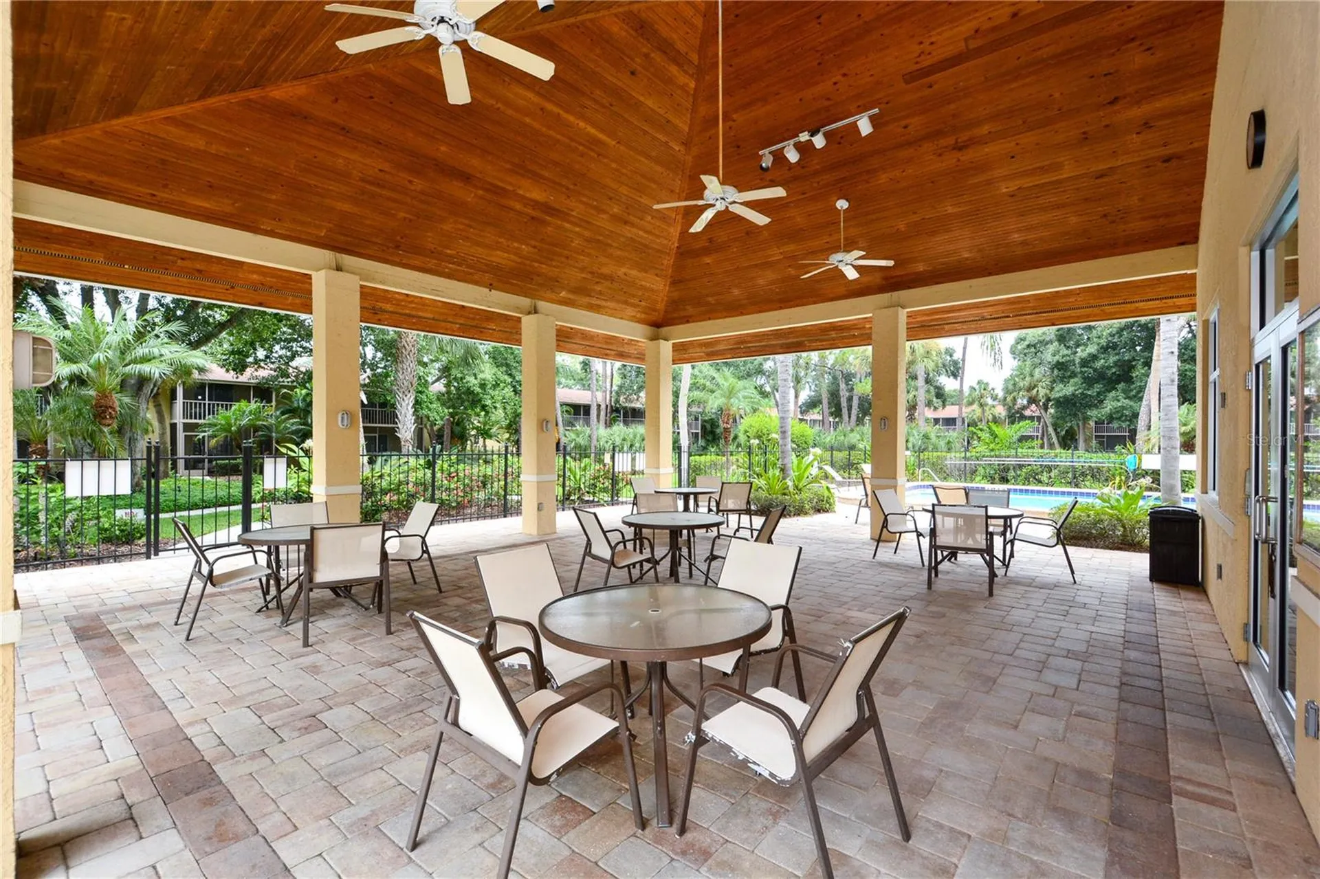 966 La Costa Circle Sarasota FL 34237