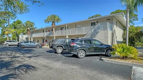 966 La Costa Circle Sarasota FL 34237