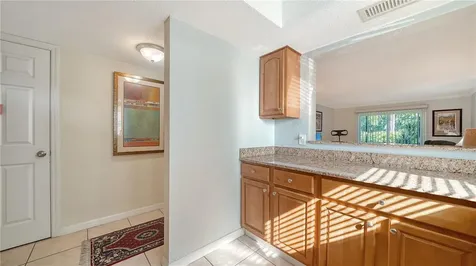 966 La Costa Circle Sarasota FL 34237