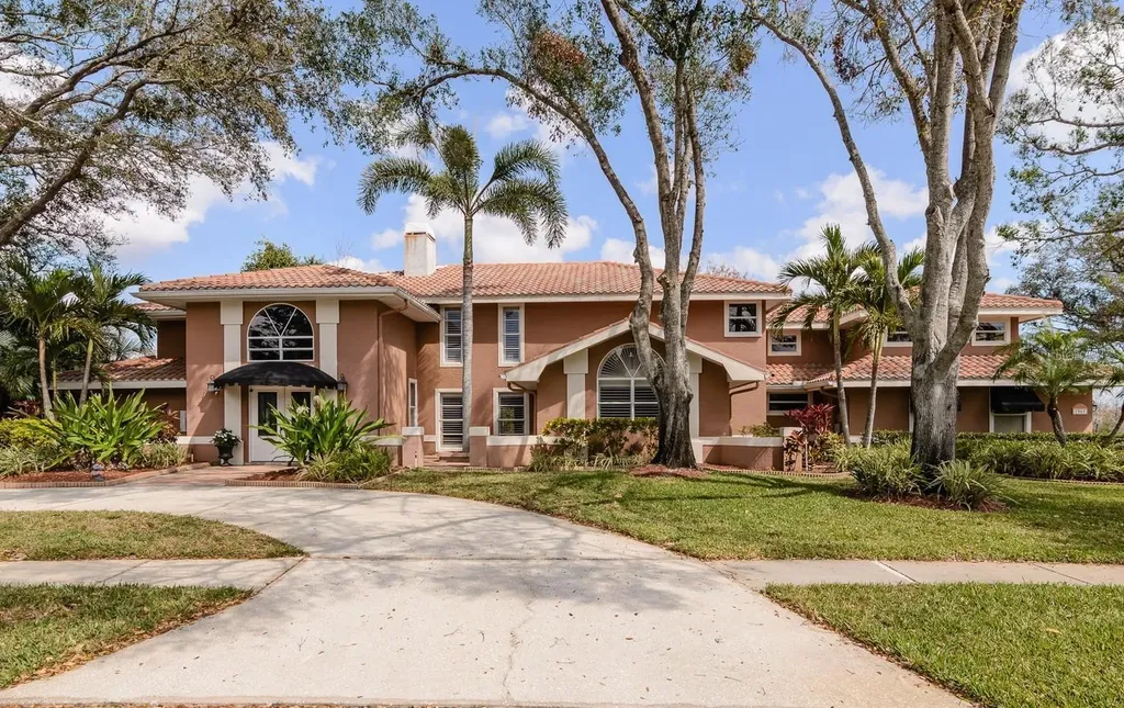2965 Eagle Estates Circle E Clearwater FL 33761