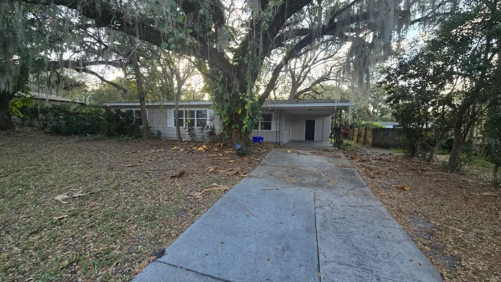 1804 S Mellonville Avenue Sanford FL 32771