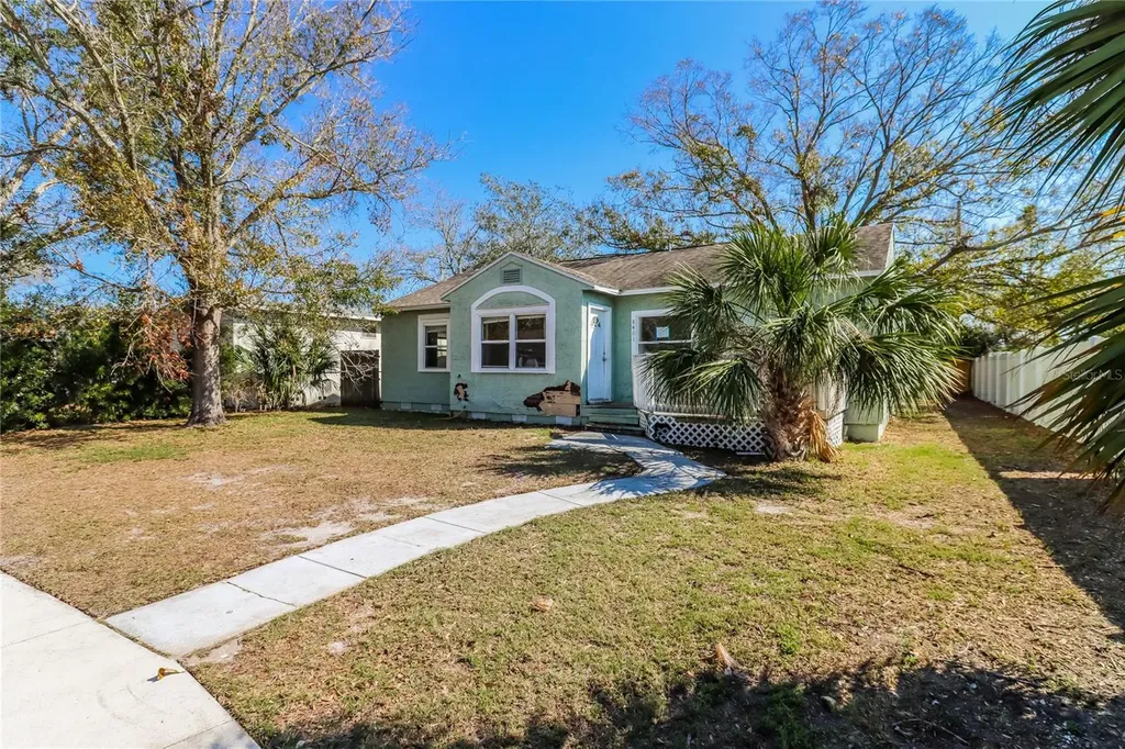 8401 5th Street N St Petersburg FL 33702