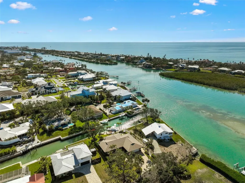 641 Bayshore Road Nokomis FL 34275