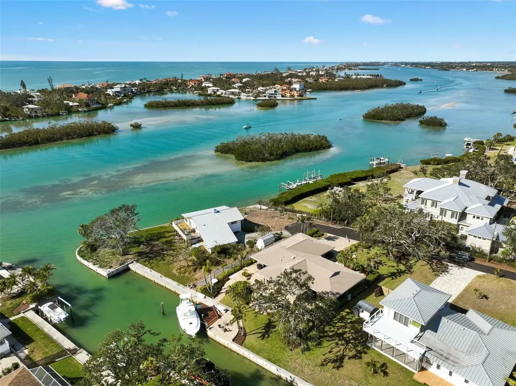 641 Bayshore Road Nokomis FL 34275