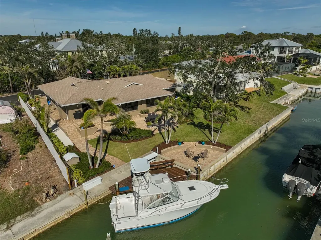 641 Bayshore Road Nokomis FL 34275