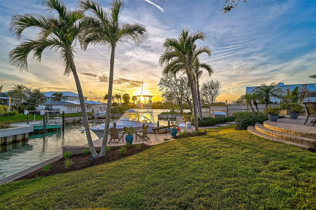641 Bayshore Road Nokomis FL 34275