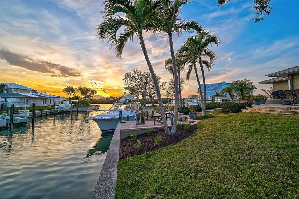 641 Bayshore Road Nokomis FL 34275