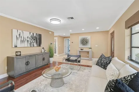 641 Bayshore Road Nokomis FL 34275