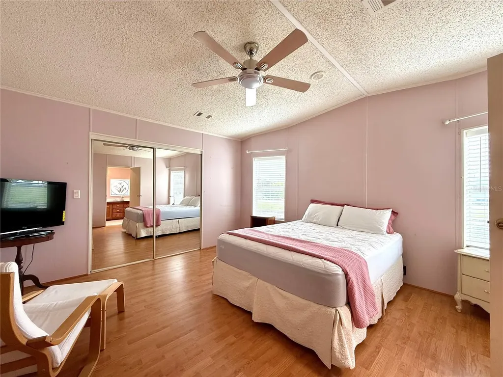 222 N Saint George Circle Apollo Beach FL 33572