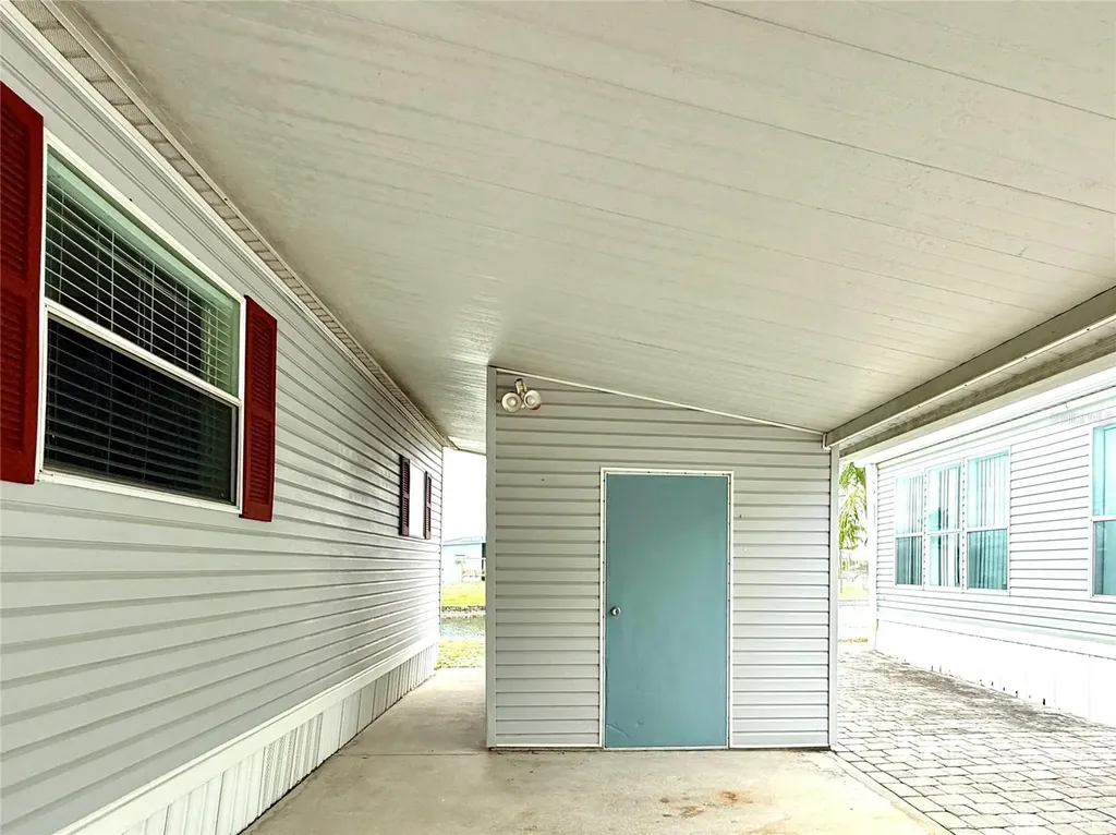 222 N Saint George Circle Apollo Beach FL 33572