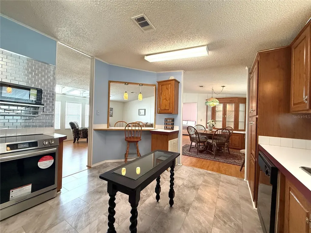 222 N Saint George Circle Apollo Beach FL 33572